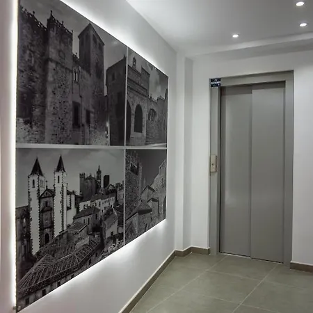 Turisticos Moret11-1b Apartment Caceres